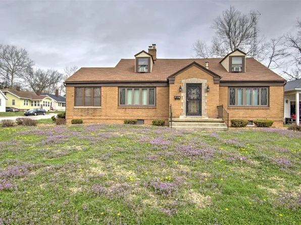 1088 W Lincoln Park Dr, Decatur, IL 62522