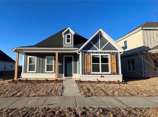 6950 Somerset Pl, Springdale, AR 72762