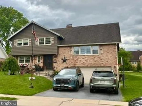 1306 Whitfield Blvd, West Lawn, PA 19609