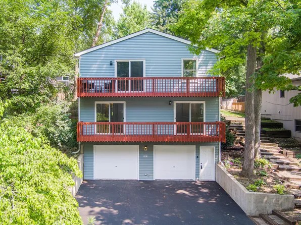 1012 W Dale Ave, McHenry, IL 60051