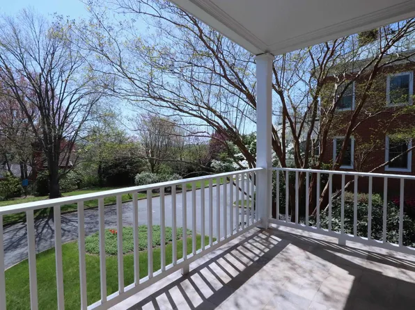 508 Worthington Dr APT B, Charlottesville, VA 22903