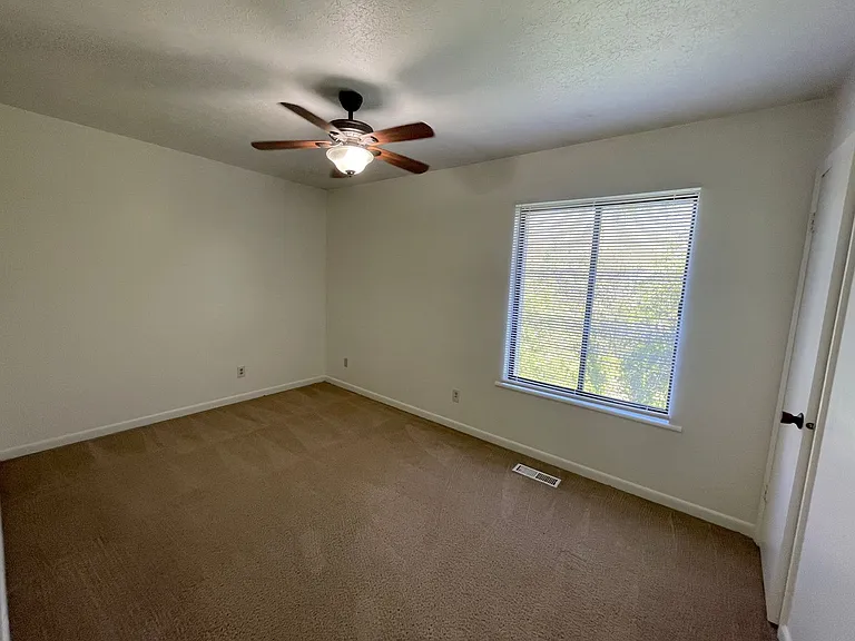 1430 Tenbury Dr — Photo 5