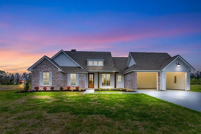 1st image of 2762 Blackwater Way