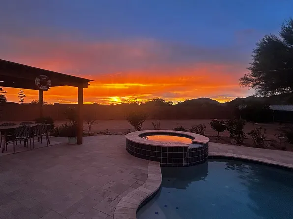 26320 S Nora Ln, Congress, AZ 85332