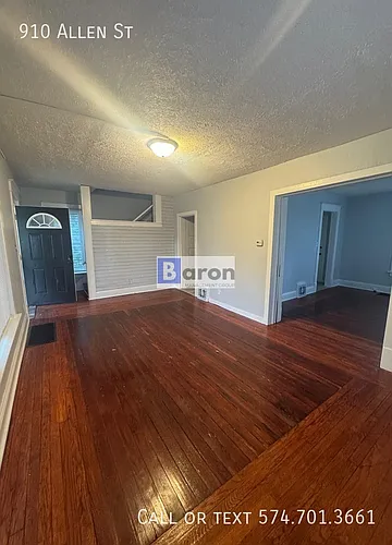910 Allen St Photo 1