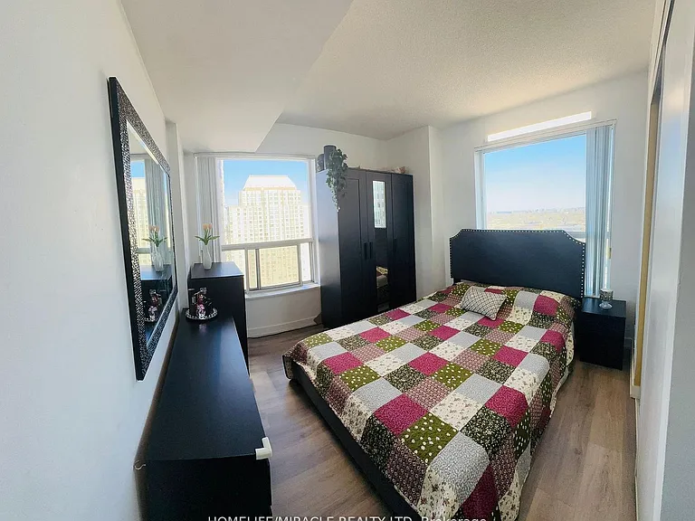 36 Lee Centre Dr #2106 — Photo 14