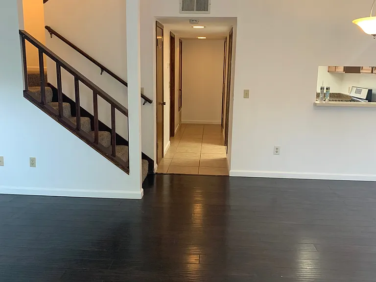 5085 Veranda Ter — Photo 11