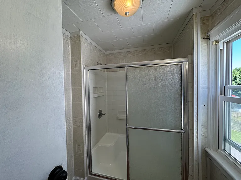 1469 Franklin St — Photo 13