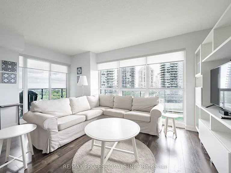 2220 Lake Shore Blvd W #909 — Photo 8