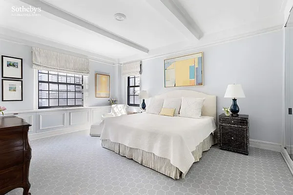 Sold by Sotheby's International Realty | media 21