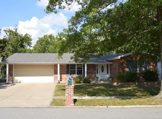 663 Twigwood Dr, Ballwin, MO