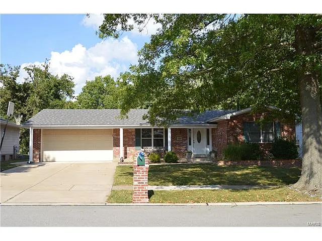 663 Twigwood Dr photo 1