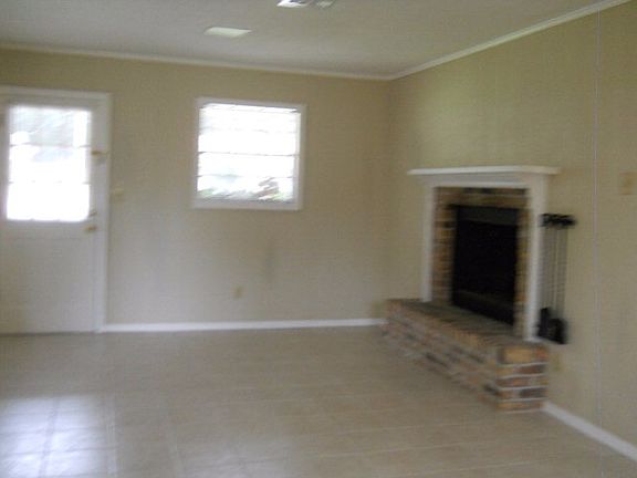 5th image of 312 N Pine St