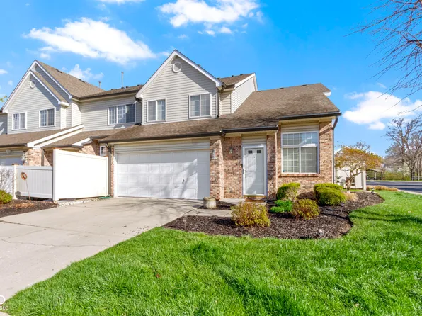 9442 Avon Strand APT D, Avon, IN 46123