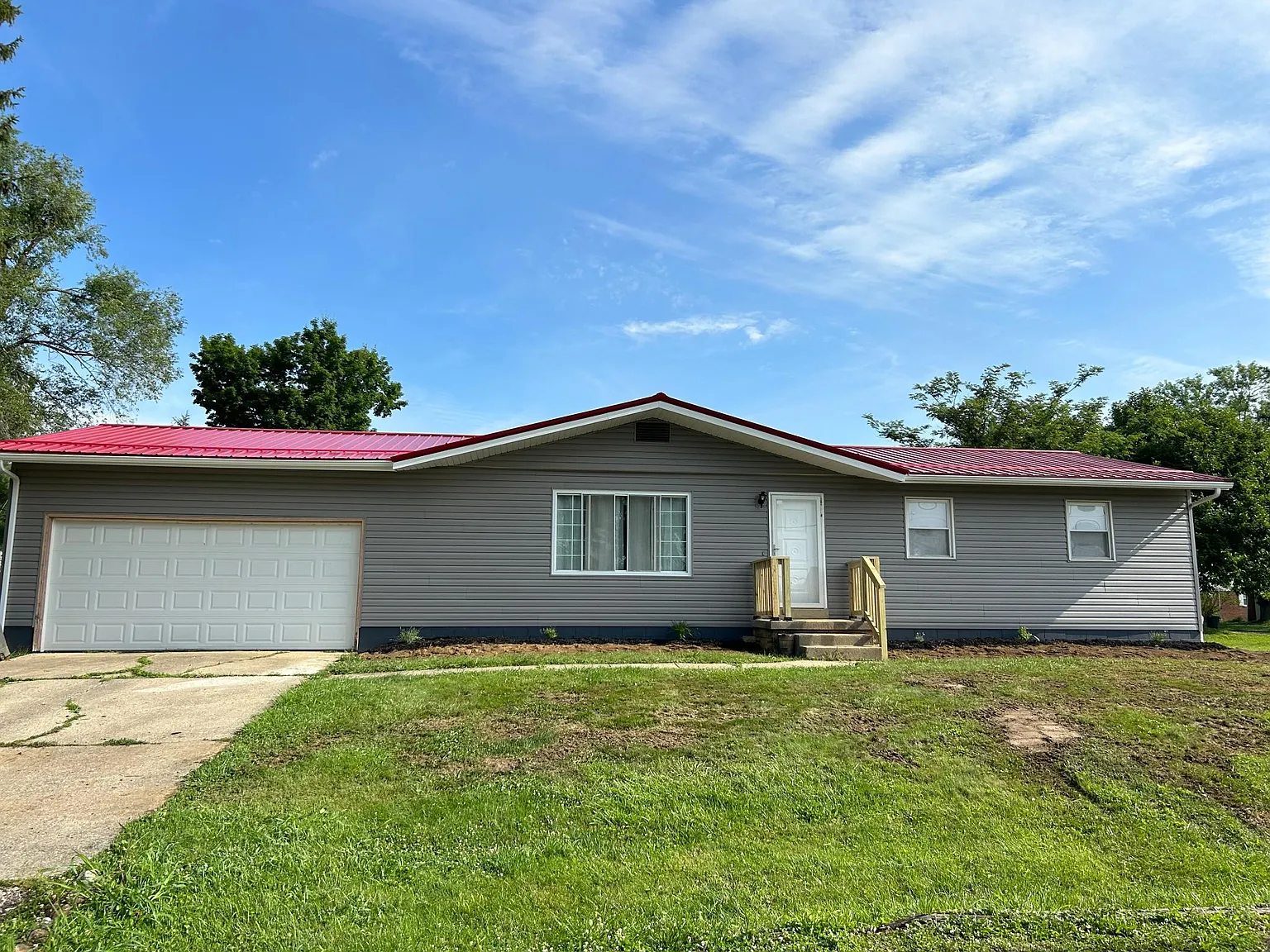 374 Pohlman Rd photo 1