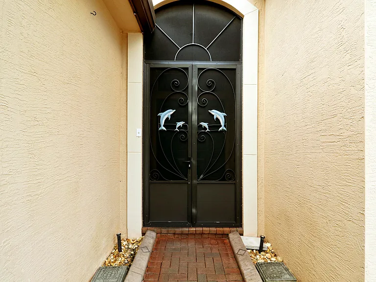 11340 SW Vanderbilt Cir — Photo 4
