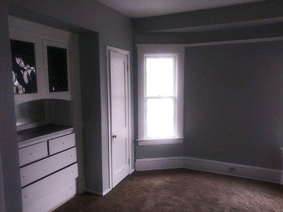 3rd image of 2245 E 81st St