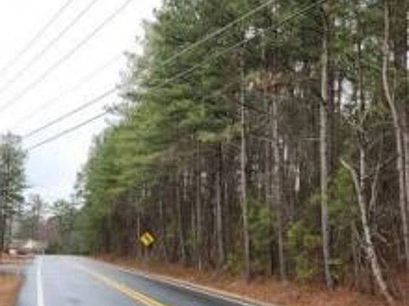 Exterior Neighborhood (street photo)