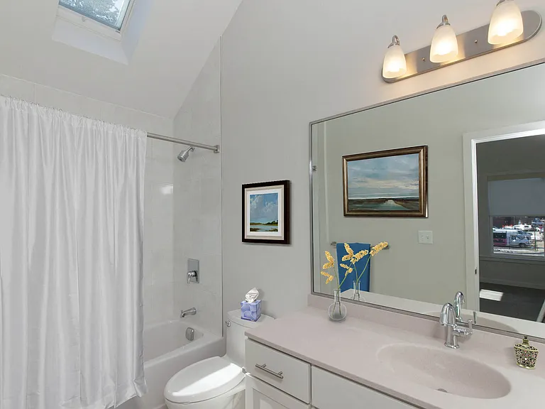 Linea Cambridge Apartments — Photo 13