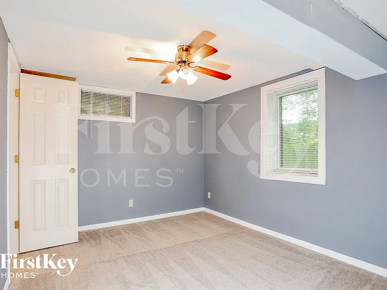 307 W Sunny Hill Blvd — Photo 9