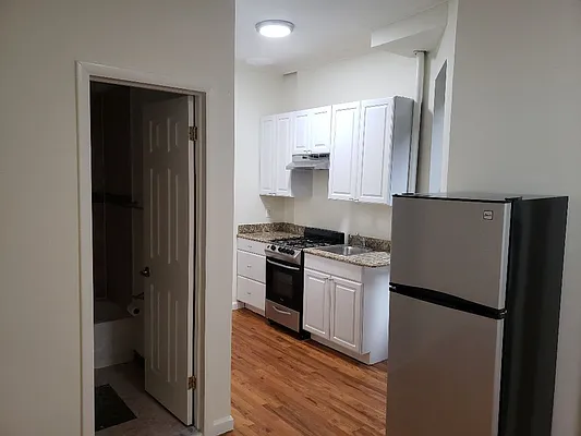 Rented by Skyline Realty LLC II | media 48