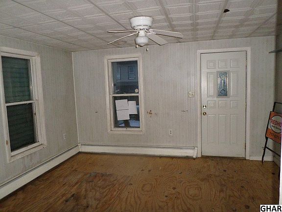 5th image of 321 Armstrong St