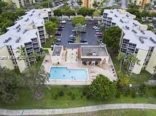 7075 NW 186th St APT C105, Hialeah, FL 33015