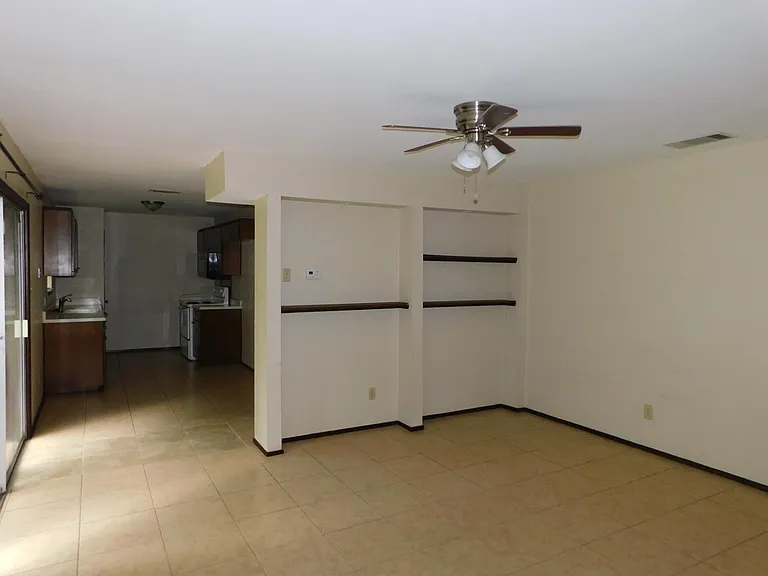 2513 McGregor Dr — Photo 8