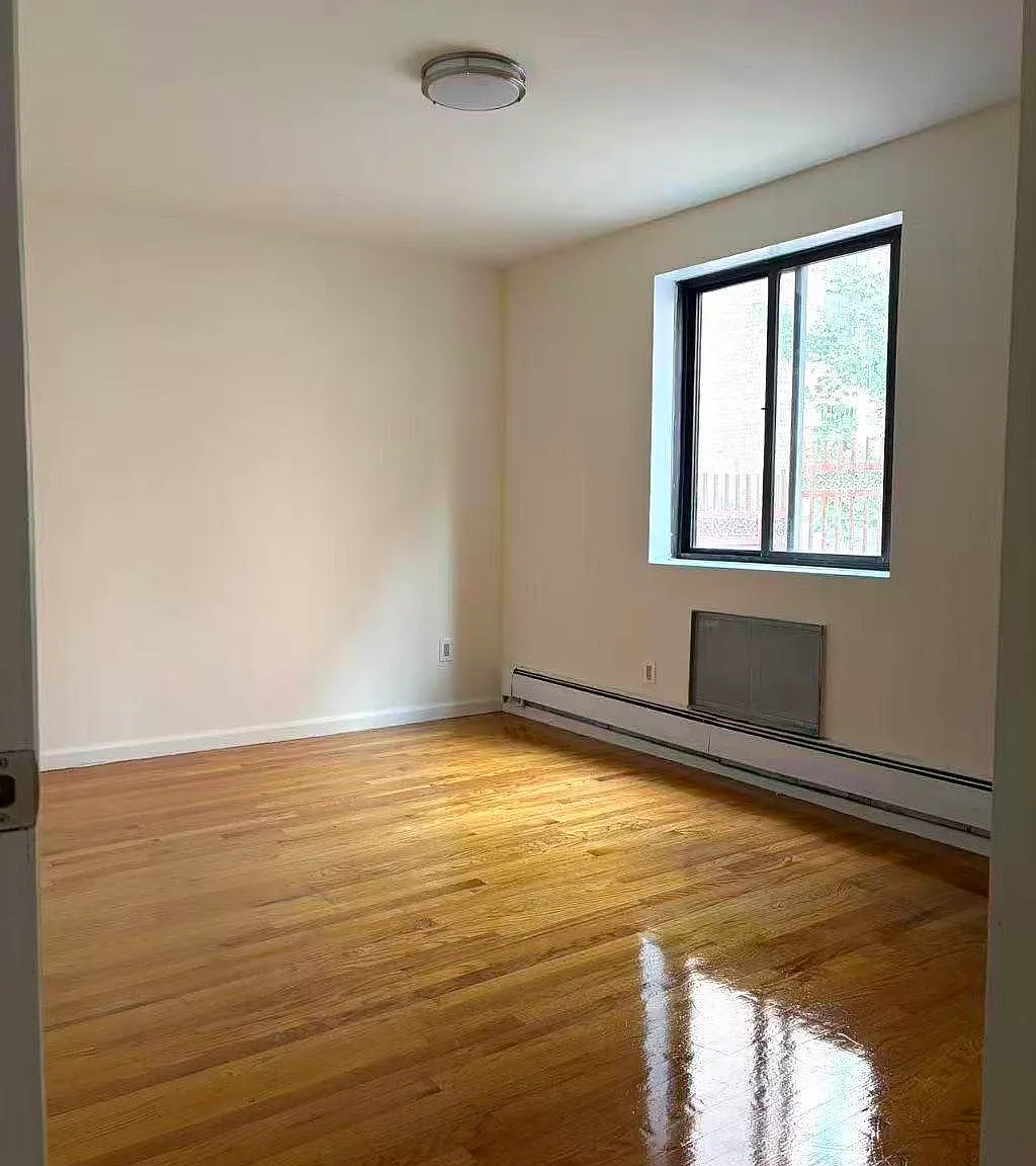 48-35 Poyer Street — Photo 2