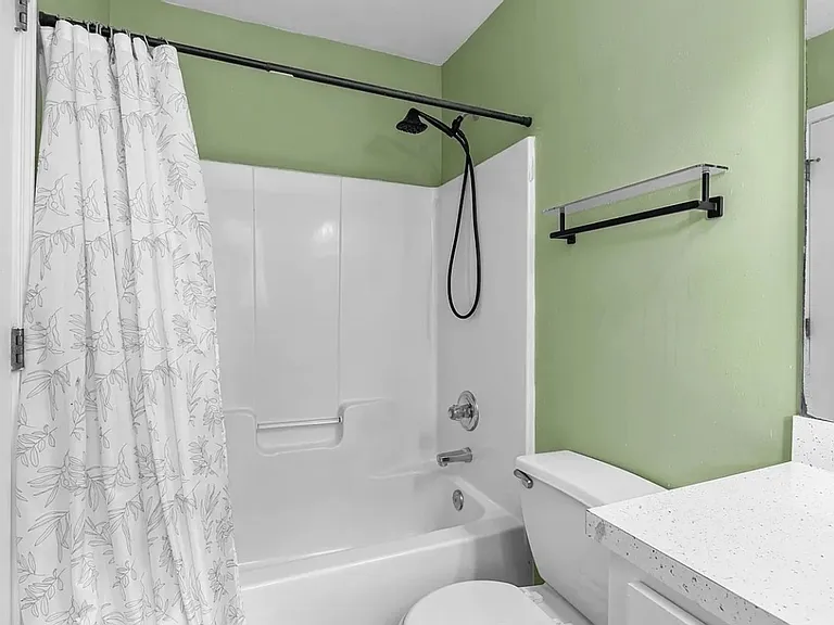 4223 Woodridge Dr — Photo 13