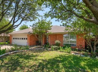 8402 Crystal Ln, North Richland Hills, TX 76182