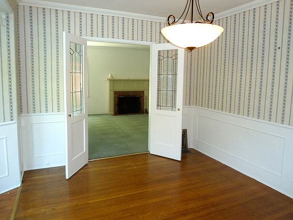 Dining room with nice wood floors