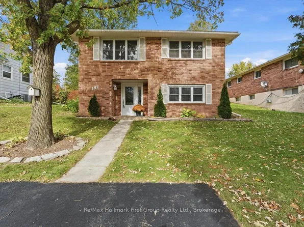 192 Saint Lawrence St W, Centre Hastings, ON K0K 2K0