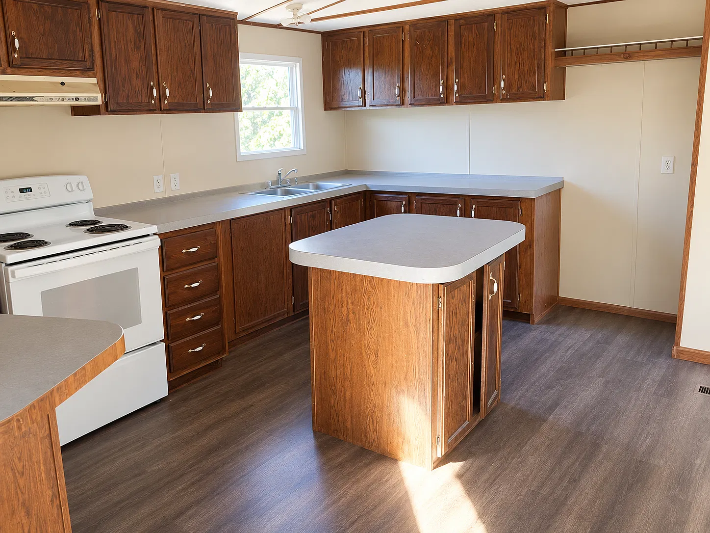 3 bed, $850 — Photo 3