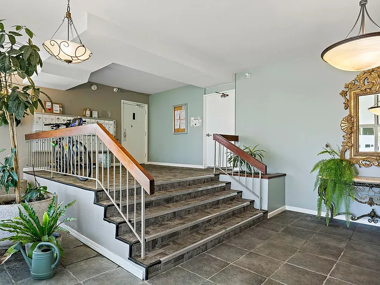 765 Rand Ave Apartments — Photo 8