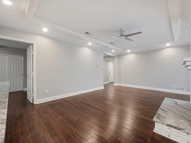 3236 Merrell Rd — Photo 8