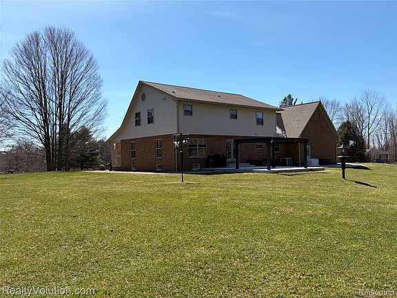 3rd image of 5449 Lum Rd