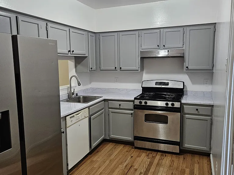 9034 Pickwick Village Ter — Photo 10