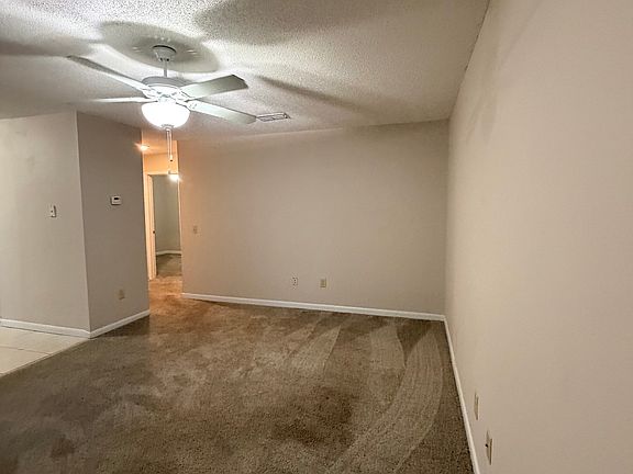 4th image of 113 Sea Parc St APT D