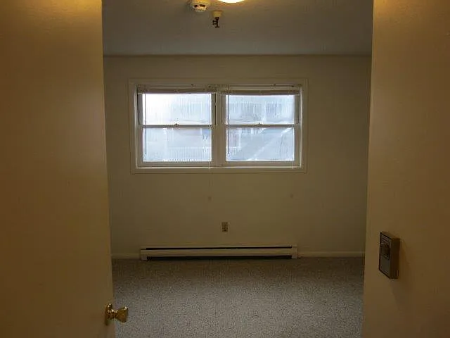 328 College St — Photo 61