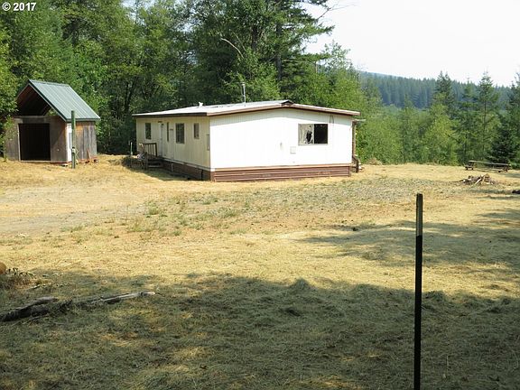 4th image of 28309 NE East Fork Dr