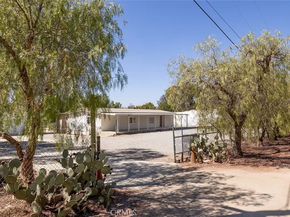 29665 Alicante Dr, Sun City, CA 92585