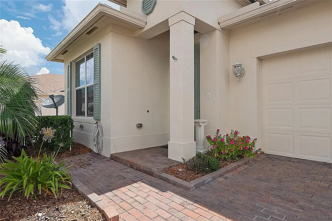 3 bed, 1708 sqft, $2,500 — Photo 4