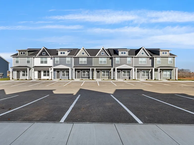323 S Ridge Trl — Photo 41