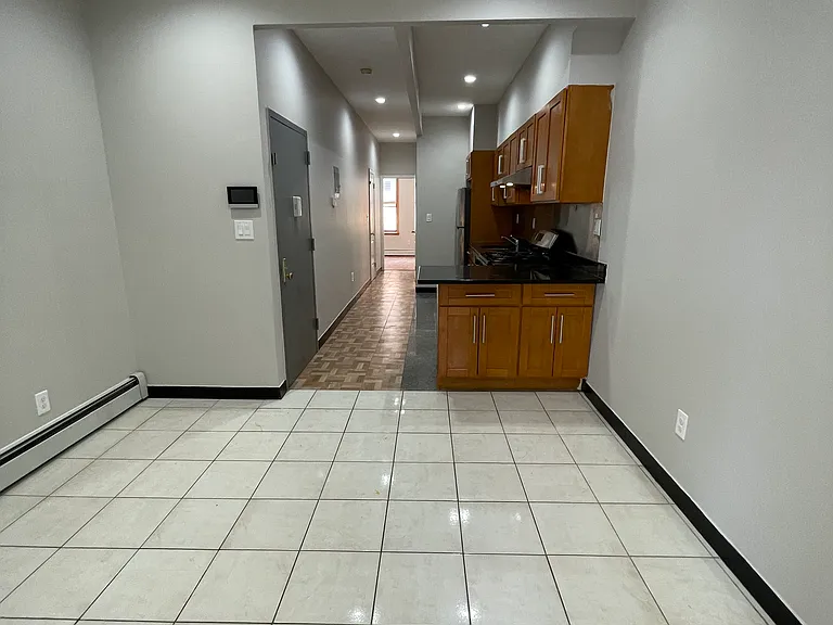 118 Wyckoff Ave #3L — Photo 7