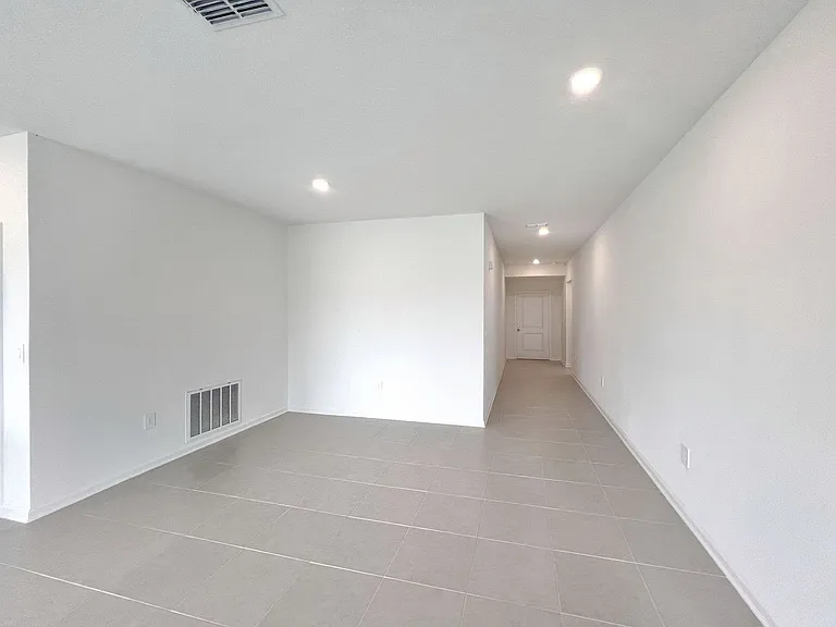 2240 Crown Rock Bluff Dr — Photo 3