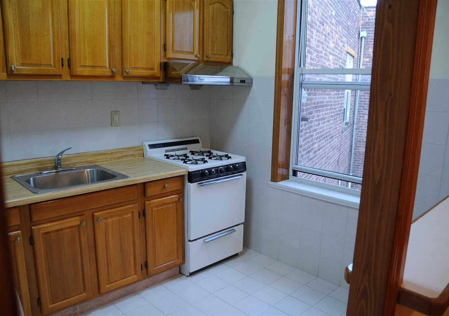 Fort Hamilton Pkwy, Brooklyn — Photo 1