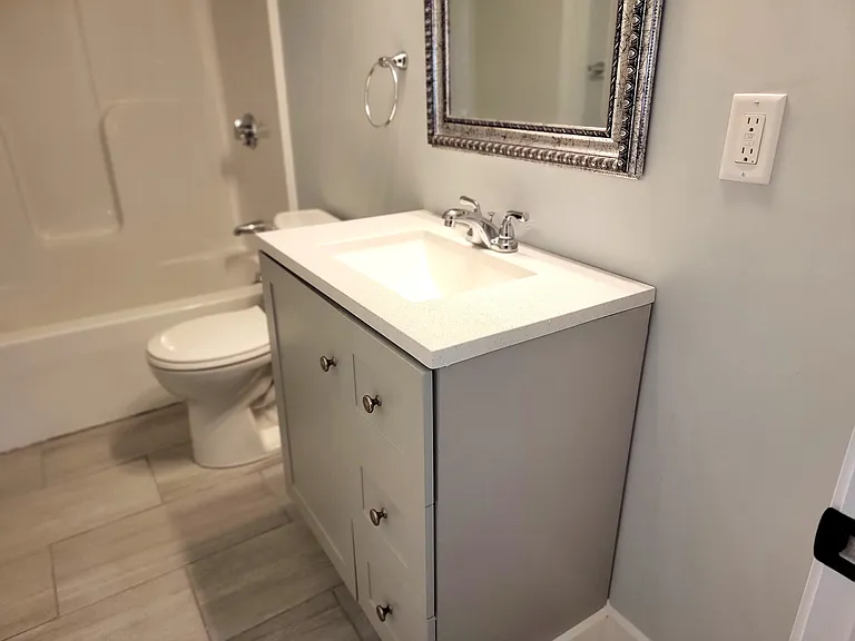 1167 Phinneys Ln #1 — Photo 5