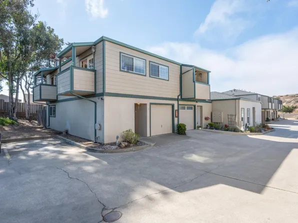 189 San Pablo Ct APT 7, Marina, CA 93933
