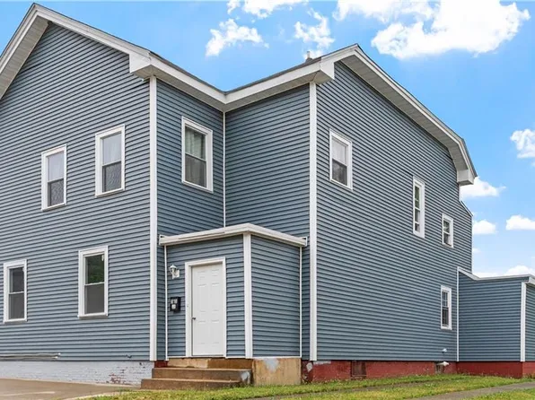 31 Greenville Ave, Johnston, RI 02919
